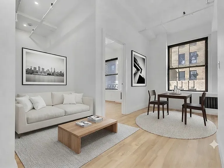248 W 35th St #1003 — Photo 1