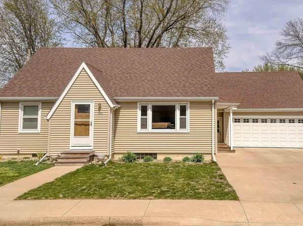 435 N Lynn Dr, Le Mars, IA 51031