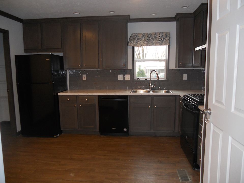 1st image of 5975 NE Berwick Dr #D118