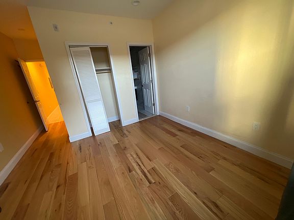 3rd image of 1334 W Girard Ave #A