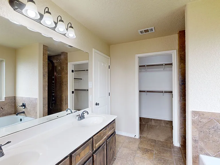 504 W Orion Dr — Photo 33