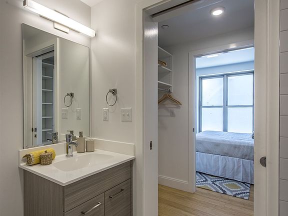 R-MALV10_Interior_009