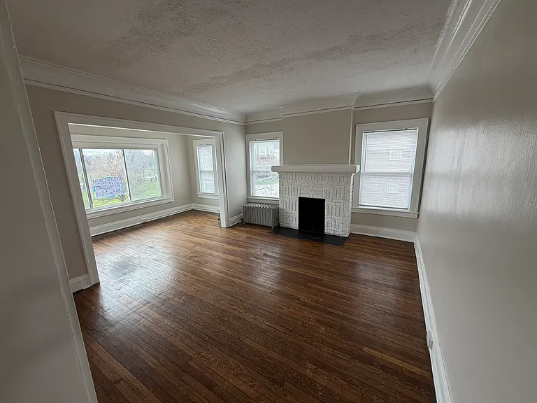 3186 Euclid Heights Blvd #4 — Photo 3