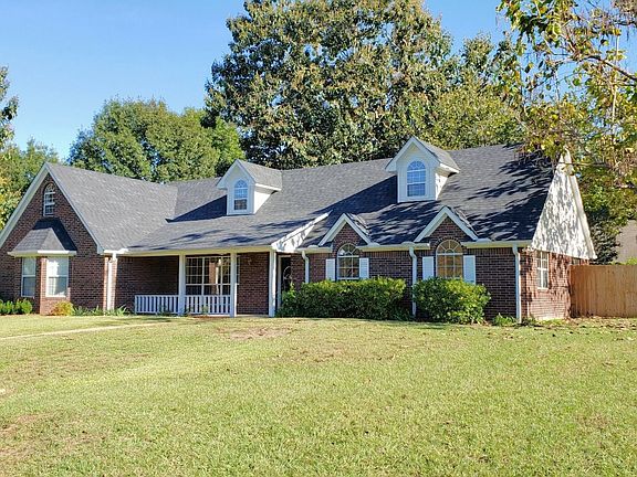 2nd image of 21455 Dogwood Dr