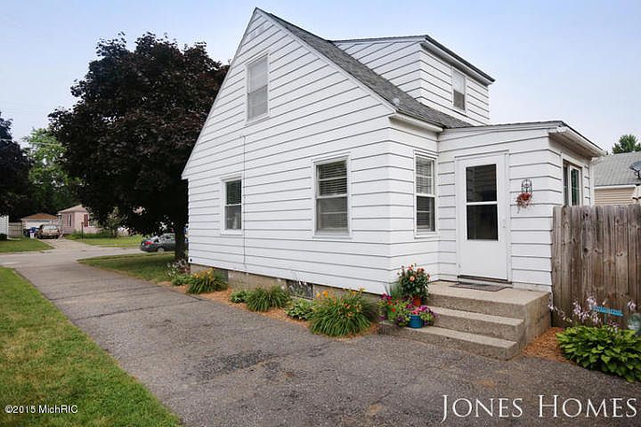 1st image of 3236 Hillcroft Ave SW
