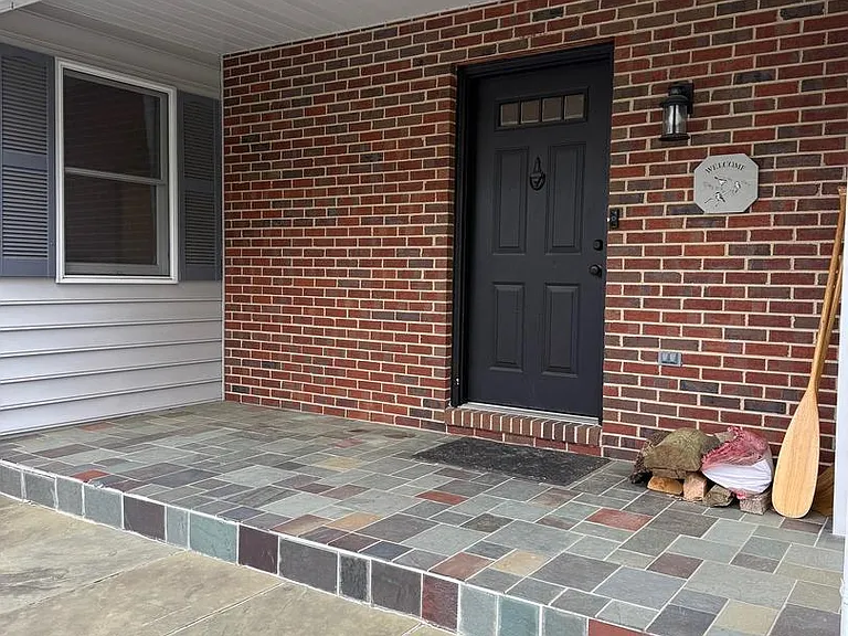258 Riverside Rd — Photo 3