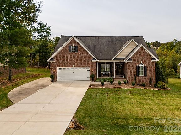 4th image of 120 Riley Dr