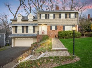 55 Seven Oaks Dr, New Providence, NJ 07901