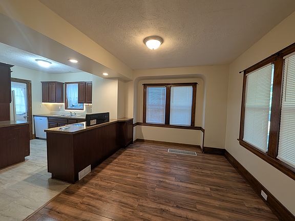 5th image of 645 Plum Ave