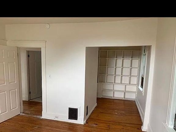 3rd image of 2954 W McMicken Ave