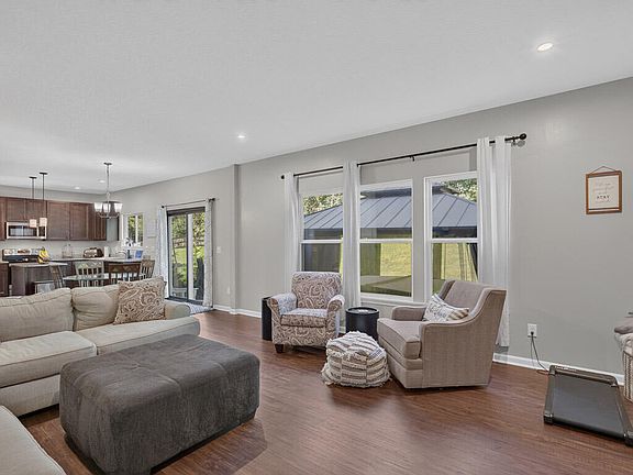 4th image of 109 Zinfandel Ln