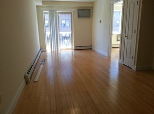 14135 Pershing Cres APT 3B, Briarwood, NY 11435