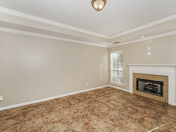 5th image of 4225 Willow Brook Cir