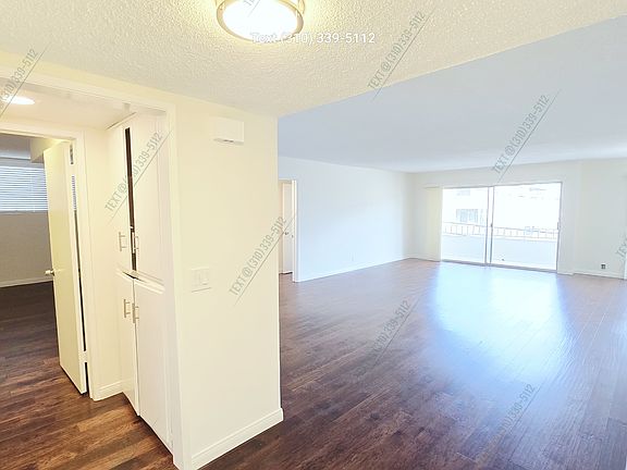 5th image of 11940 Montana Ave #30-204