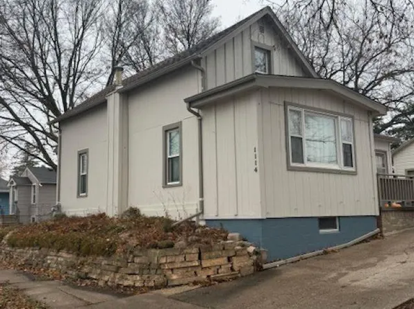 1114 N Prairie Ave, Fairmont, MN 56031