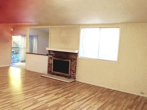 3rd image of 18645 Loree Ave