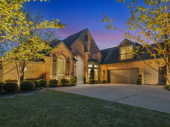 101 Skyline Dr, Trophy Club, TX 76262