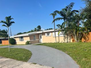 17541 NE 4th Ave, Miami, FL 33162