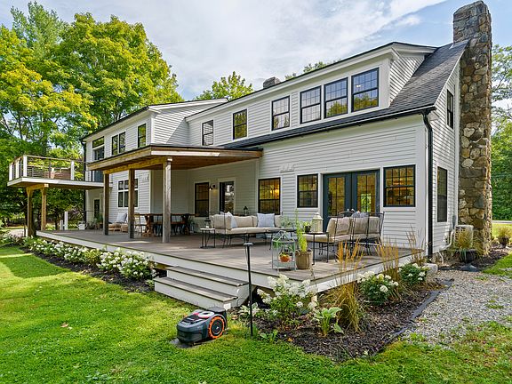 2nd image of 325 Bristol Road