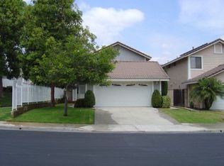 825 Farmer Ln, Placentia, CA 92870