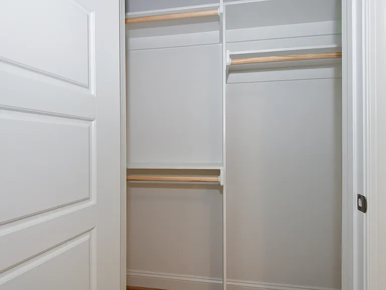 1739 Crest Rd — Photo 12