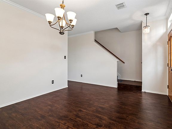 4th image of 10609 Augusta Ln