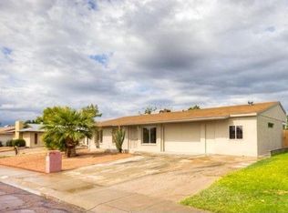 3742 W Gelding Dr, Phoenix, AZ 85053