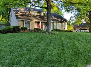 4326 Stonecrest Dr, Saint Joseph, MO 64506