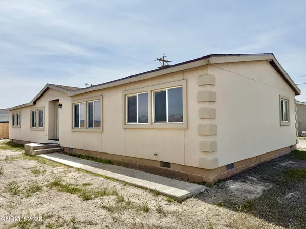 356 S Sonoma St, Battle Mountain, NV 89820