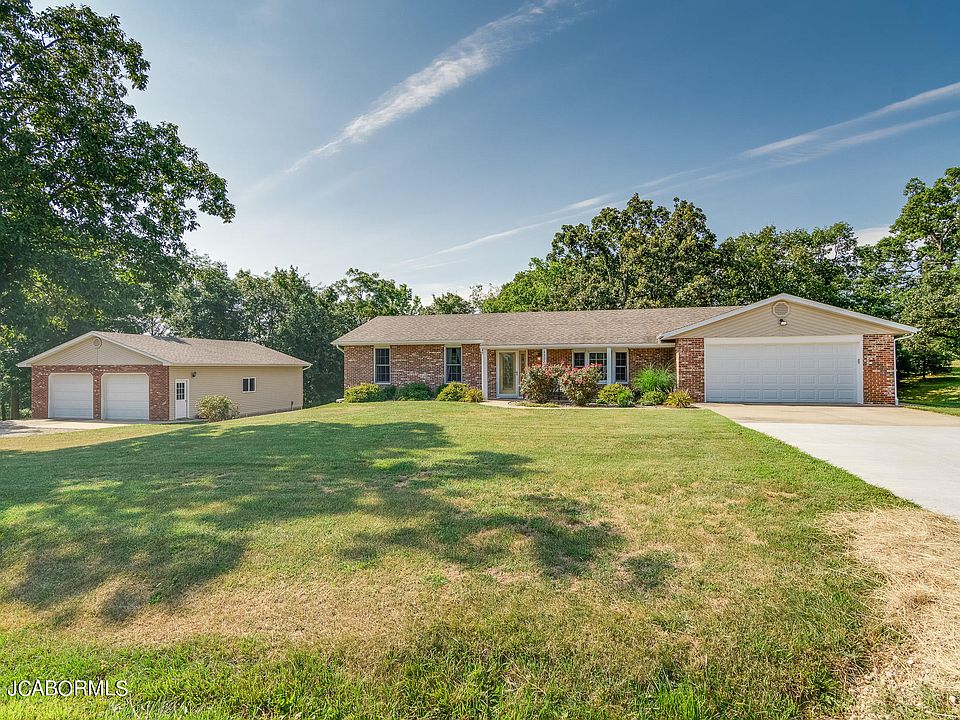1st image of 4301 Darin Dr