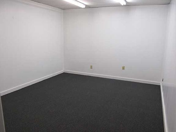 5th image of 919 Hospital Dr