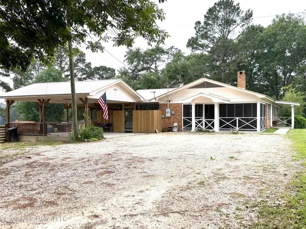 27942 57th Hwy, Leakesville, MS 39451