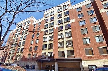 3rd image of 333 E 119th St APT 5D