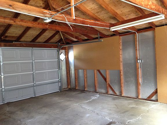2nd image of 3320 Lynwood Ave