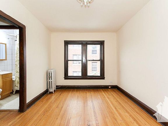 2nd image of 3304 W Schubert Ave APT 2H