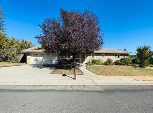 137 Cypress Hill Dr, Grass Valley, CA 95945