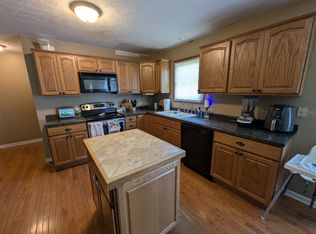 2806 Essington St, Bloomington, IL 61705