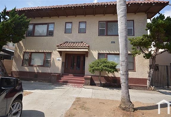 2nd image of 647 Linden Ave APT 9