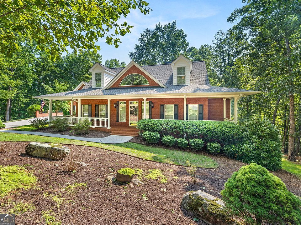 1st image of 284 Laurel Place Dr