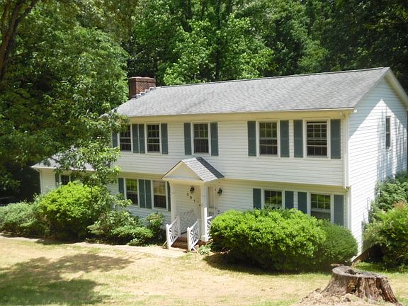 3rd image of 301 Forest Dr