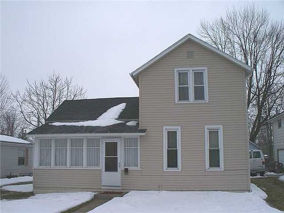 2nd image of 209 Dixon Ave