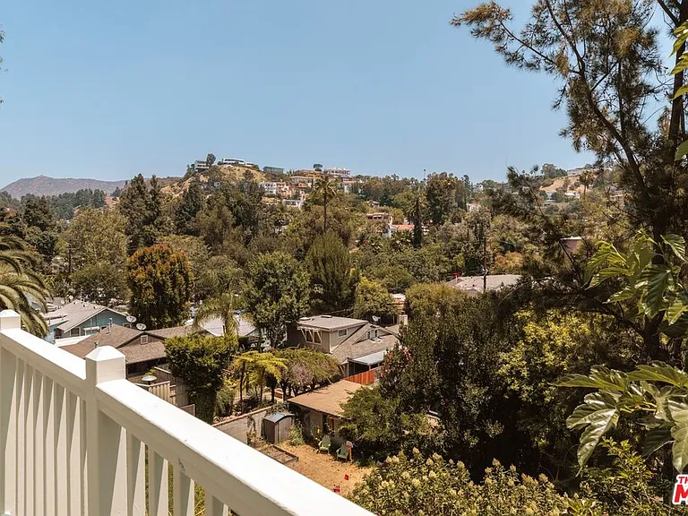 2120 N Cahuenga Blvd — Photo 18