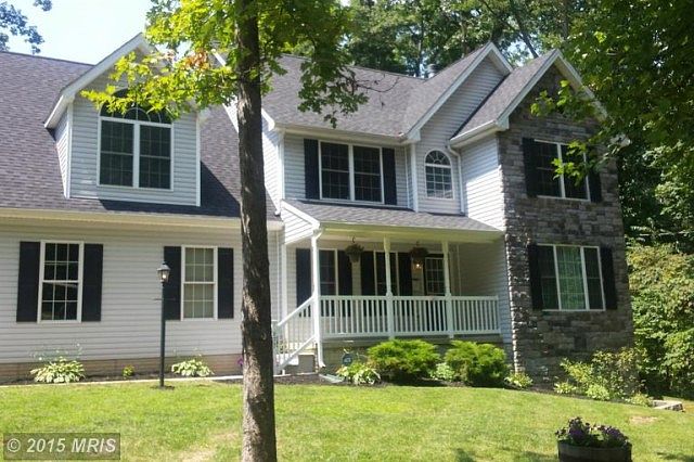 1st image of 637 Bunny Ln