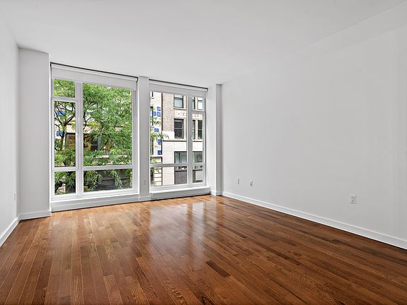 4th image of 133 W 22nd St APT 3C