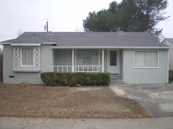 2712 18th Ave, Sacramento, CA 95820