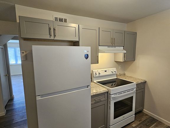 3rd image of 24 Teal Cir
