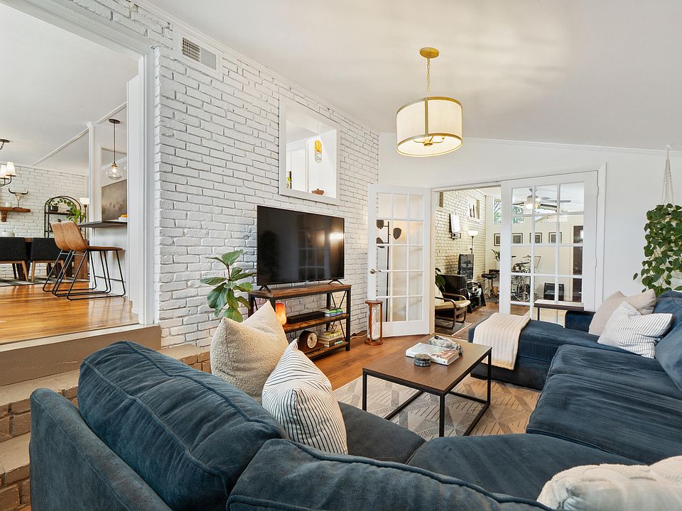 1st image of 5315 Connell St