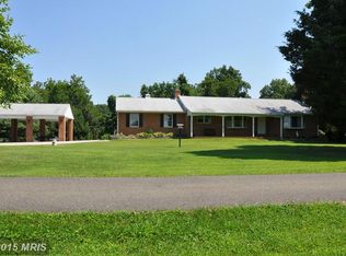 18 Collinson Lee Ln, Edgewater, MD 21037