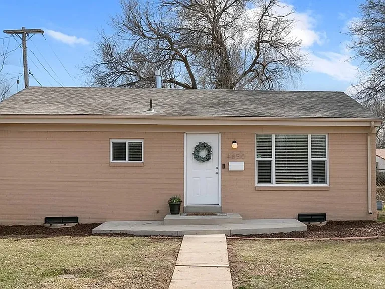 4850 W Virginia Ave — Photo 2