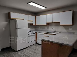 60 Miller Ave SW UNIT 4, Cedar Rapids, IA 52404